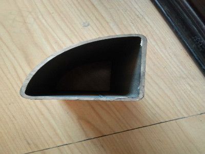 天津市北辰區滕飛翔金屬制品銷售部 專業供應面包管、扇形管、凹槽管，批發價格，品質保障
